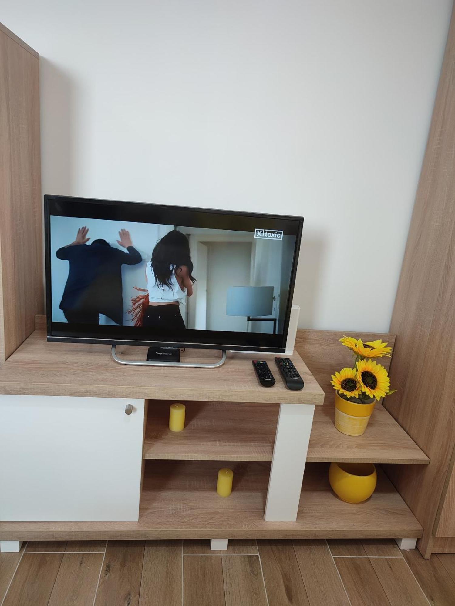 Hn Lux & Spa Veliko Gradište Exteriör bild