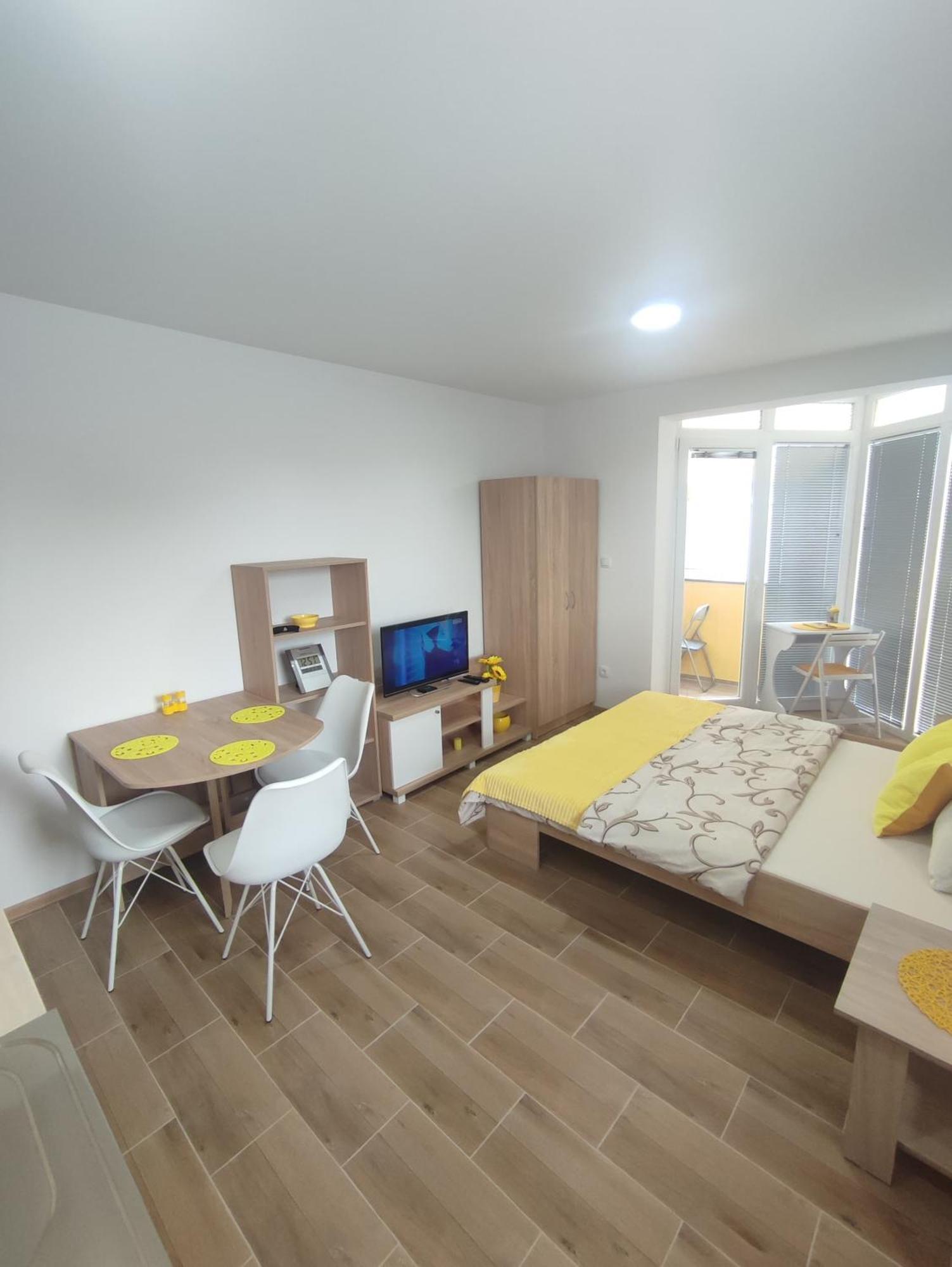 Hn Lux & Spa Veliko Gradište Exteriör bild